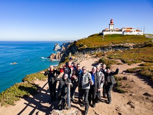 Grupo de motos en el Cabo de Roca